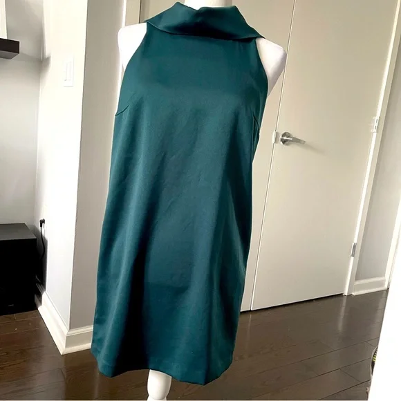 green emerald velvet dress Tuckernuck Green Tassel Downing Dress Green / XXS